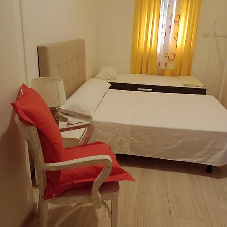 Aurora Room With Private Bathroom Αλικάντε Εξωτερικό φωτογραφία